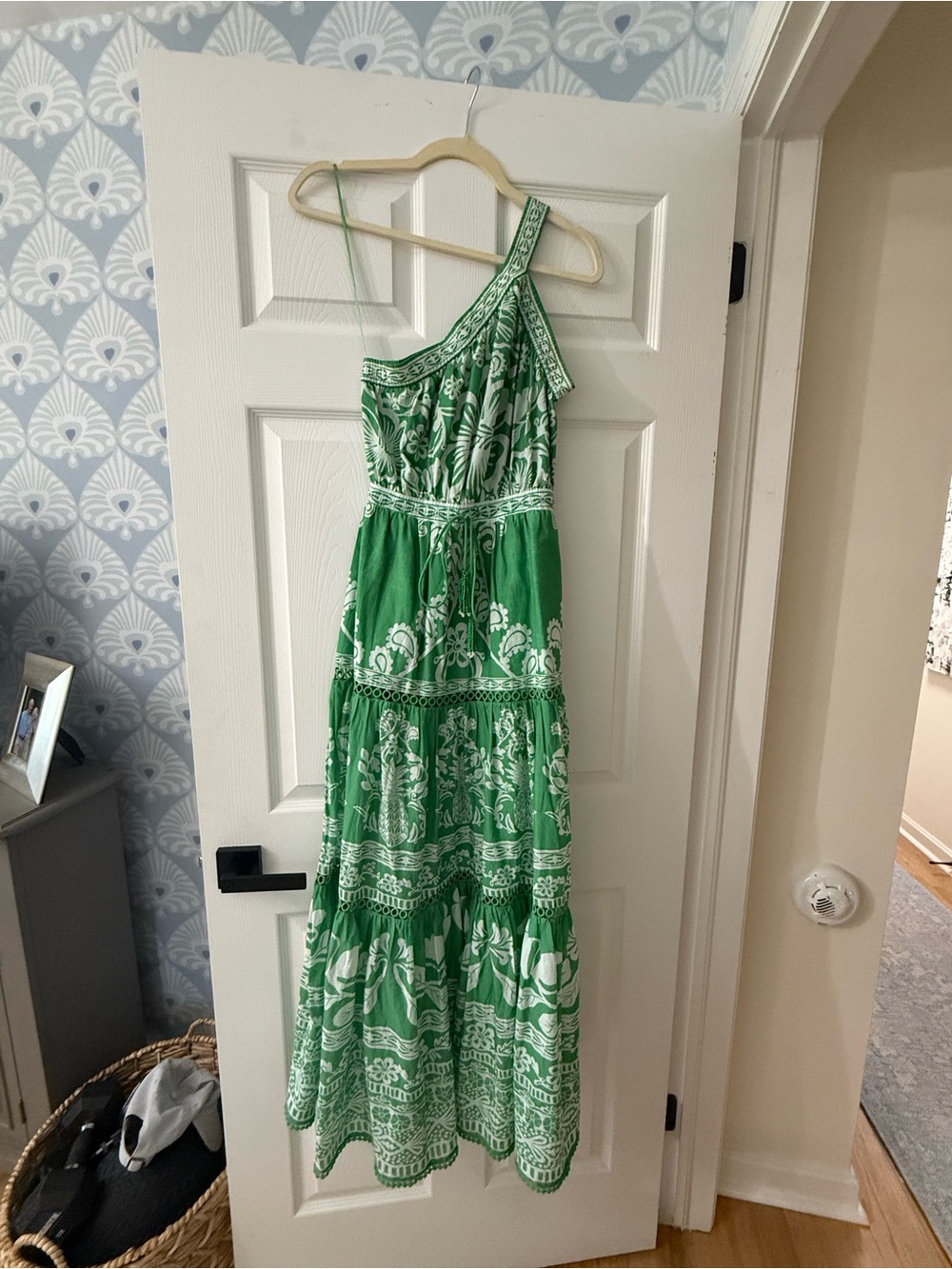 FARM Rio One-Shoulder Green and White Printed Maxi Dress - Picture 4 of 6